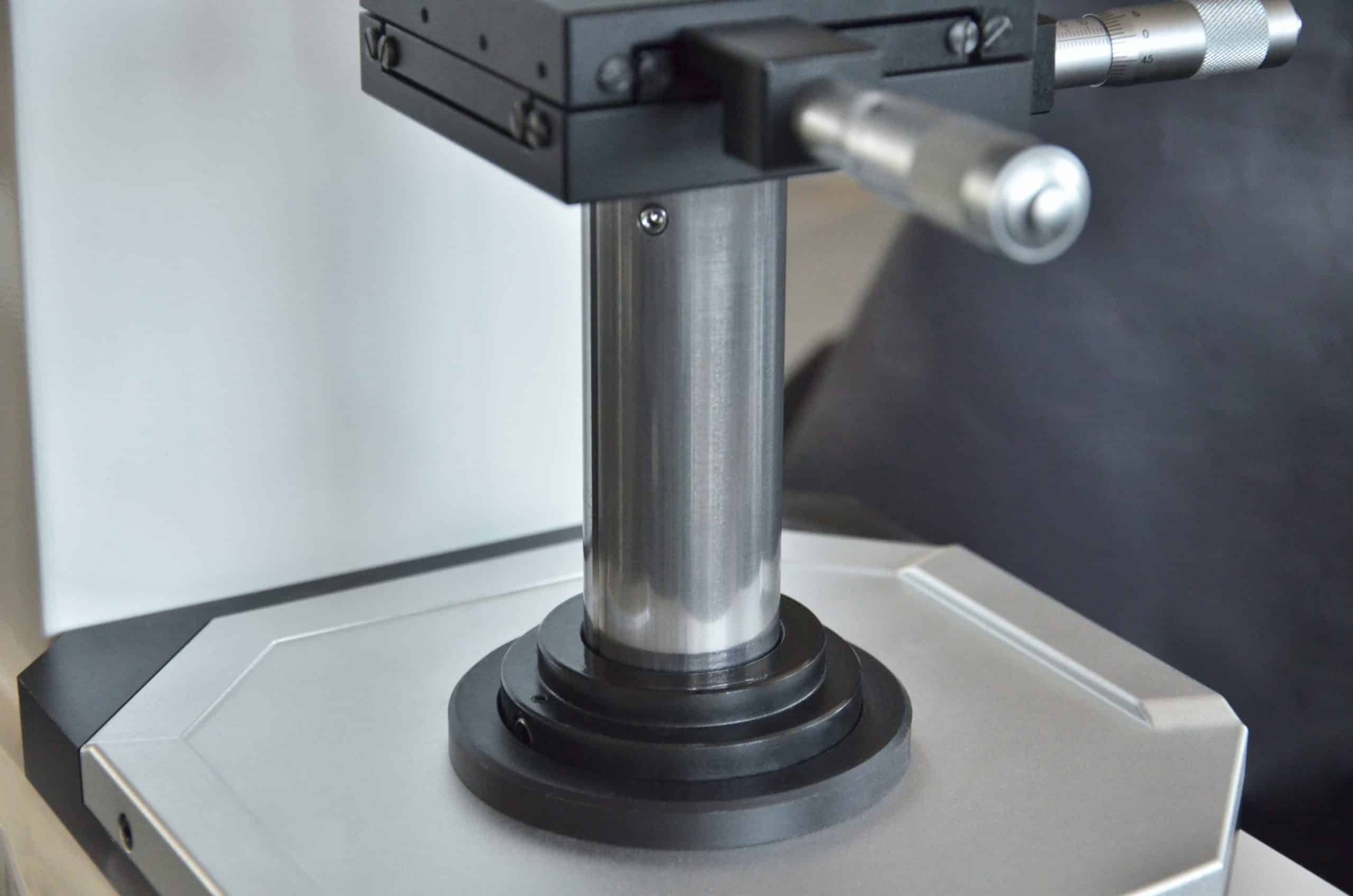 MVicky 1000 Rockwell Hardness Tester5 scaled